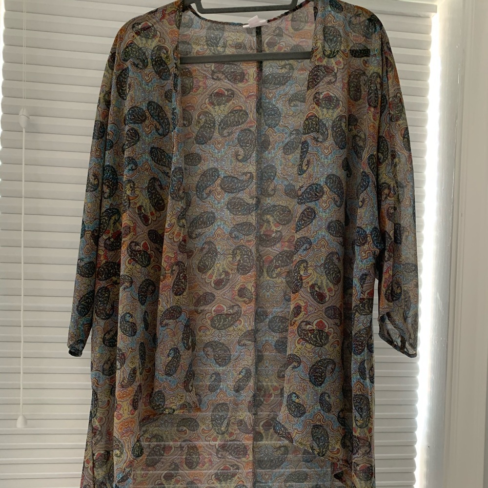 LuLaRoe Lindsay kimono